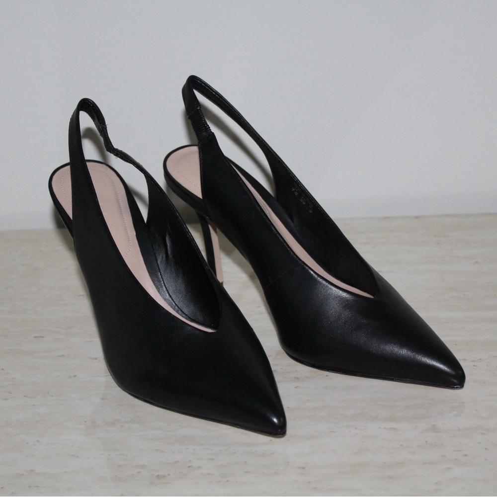 ALDO ‘Minett’ Black Point Slingback Heels - Picture 3 of 16